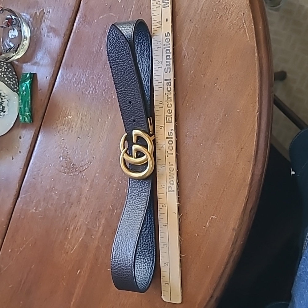 Gucci Black Belt with Gold Buckle - Picture 5 of 11